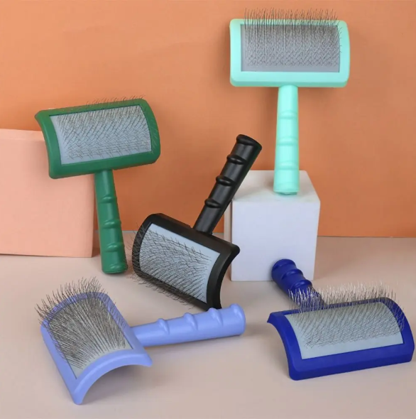 Slicker Brush